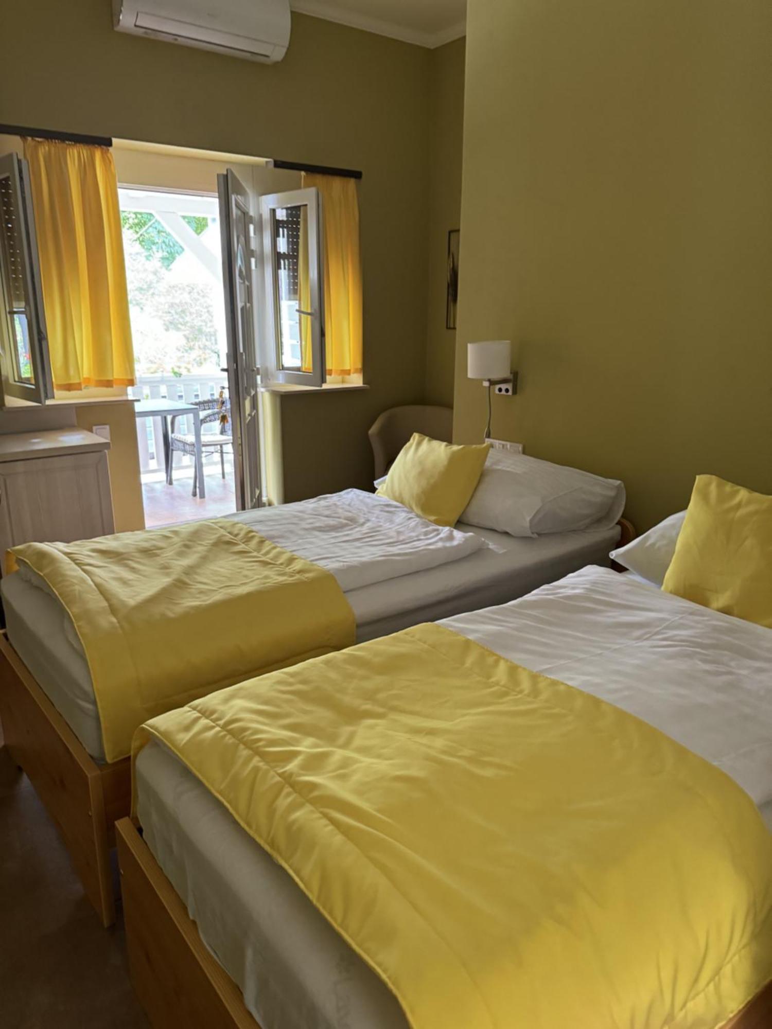 Szem-s Vendégház Balatonszárszó Extérieur photo
